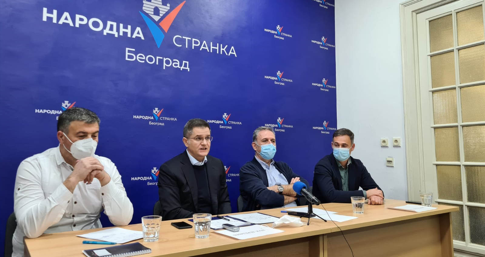 Јеремић: Власт покушава да сакрије предају електросистема на северу Космета