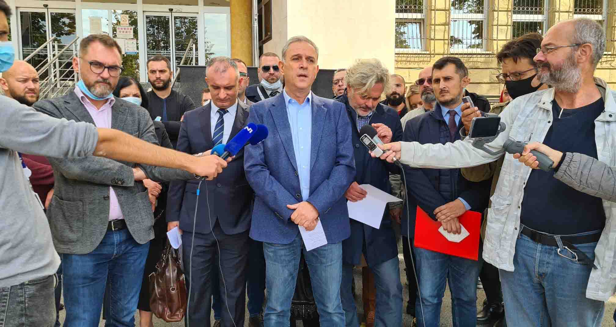 Понош: Поднели смо кривичну пријаву против челника БИА Гашића и Парезановића