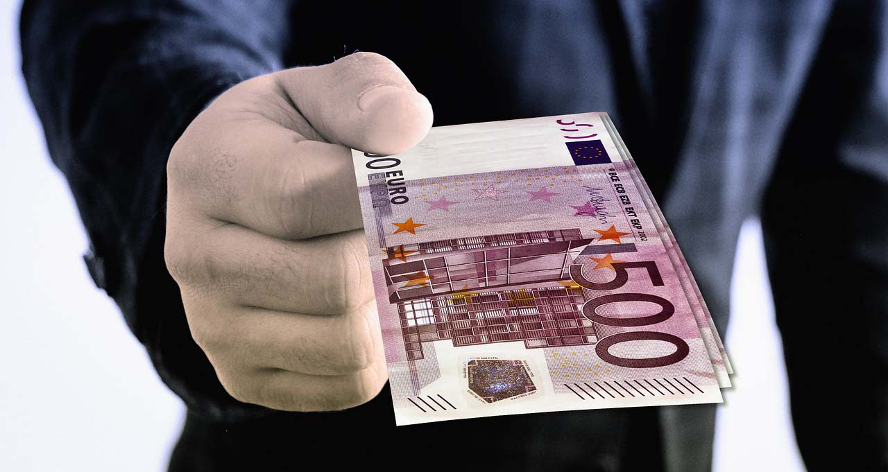 Народна странка: Изменама Закона о јавним набавкама спречити крађу стотина милиона евра
