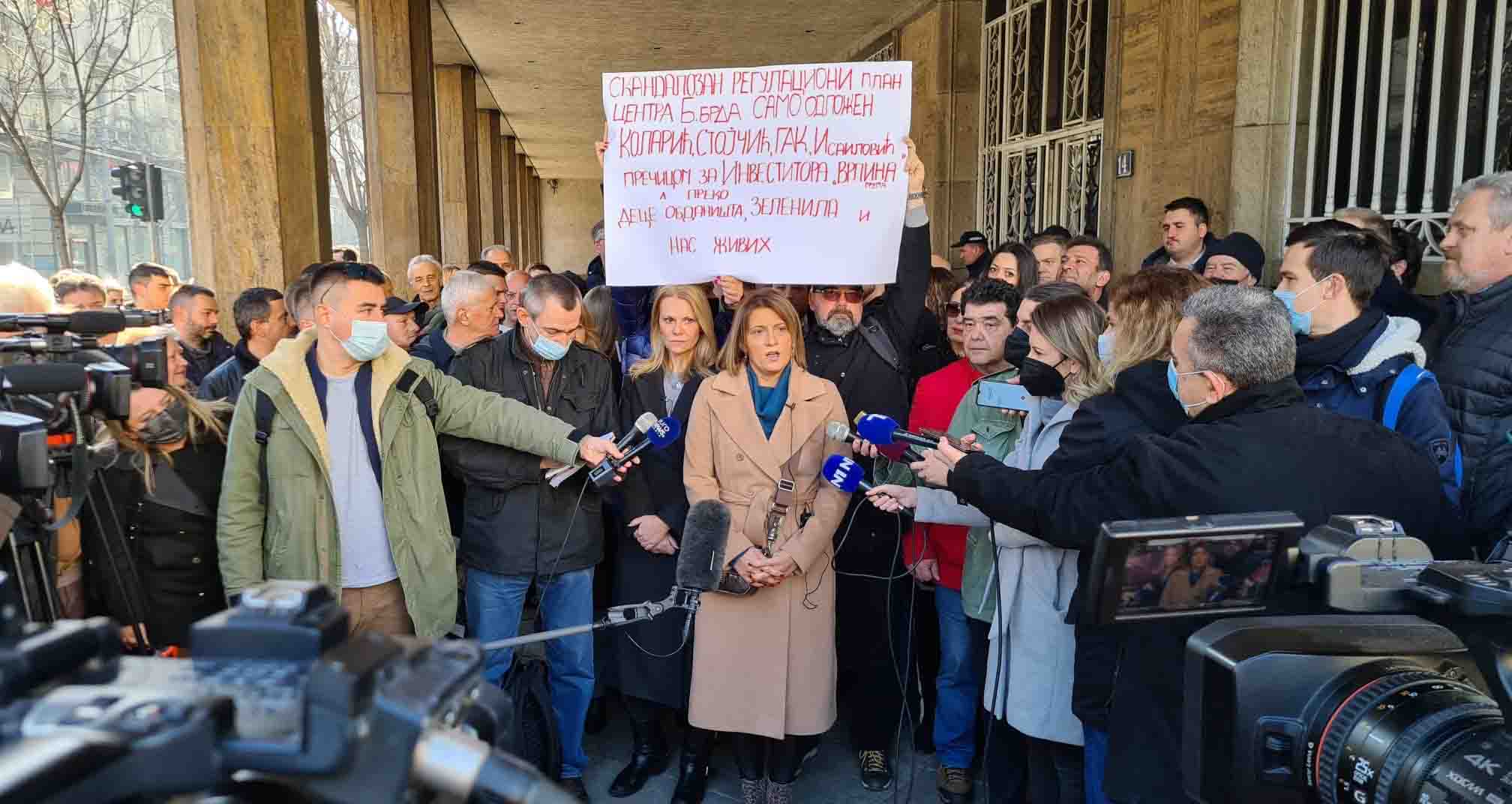 Марина Липовац Танасковић: Градске власти се задужују јер им недостаје новца на приватним рачунима