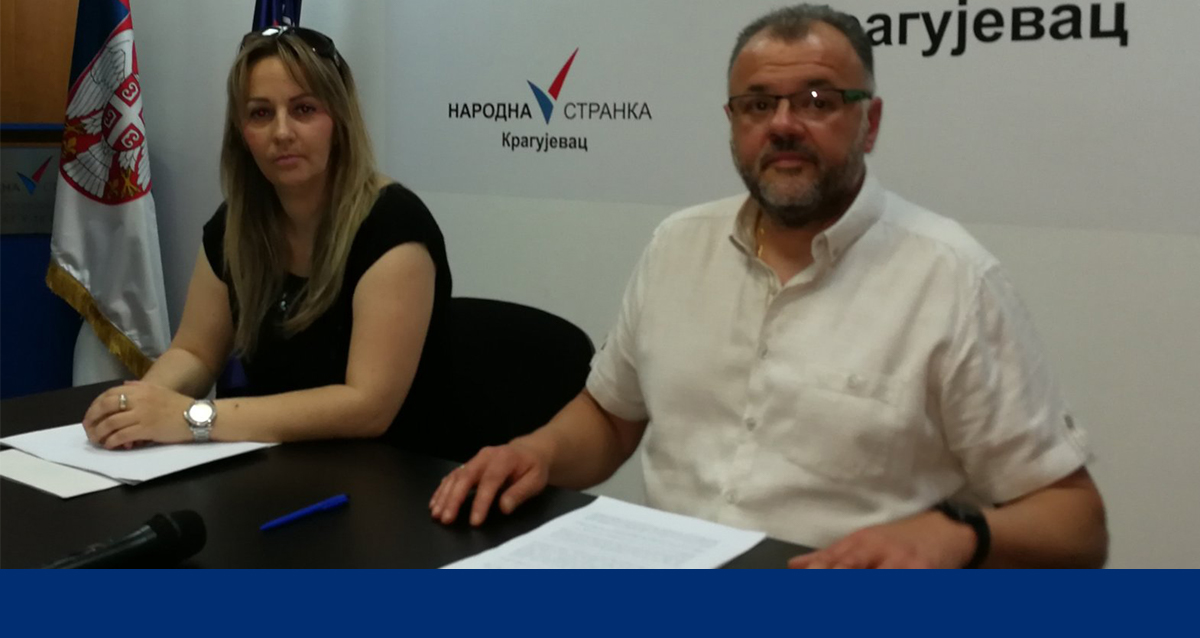 Народна странка Крагујевац: Осам година владавине СНС-а у Крагујевцу – године које су појели скакавци