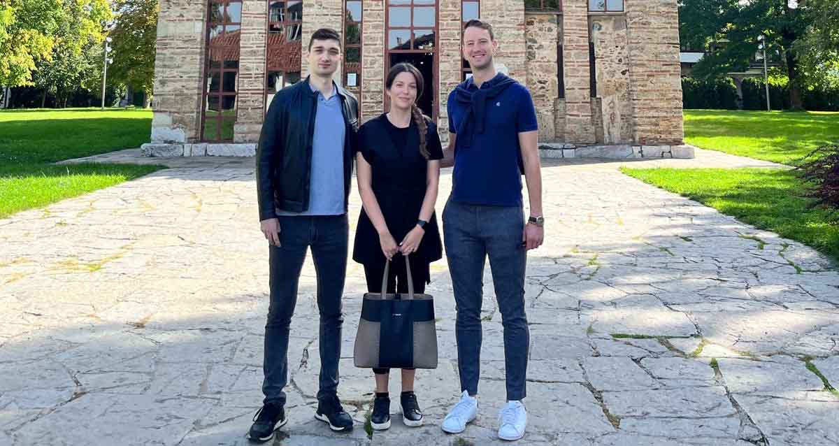 Млади лидери Народне странке у посети светињама на Косову и Метохији